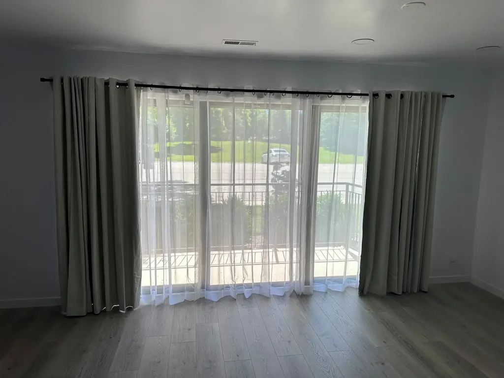 301 Lake Hinsdale Drive Willowbrook IL 60527