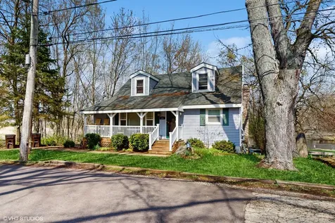 104 Channel Drive Port Barrington IL 60010
