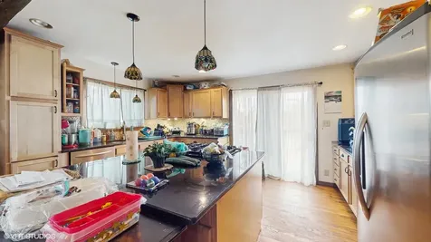 104 Channel Drive Port Barrington IL 60010