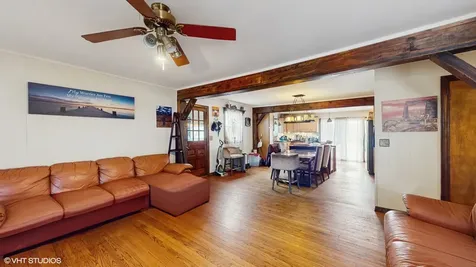 104 Channel Drive Port Barrington IL 60010