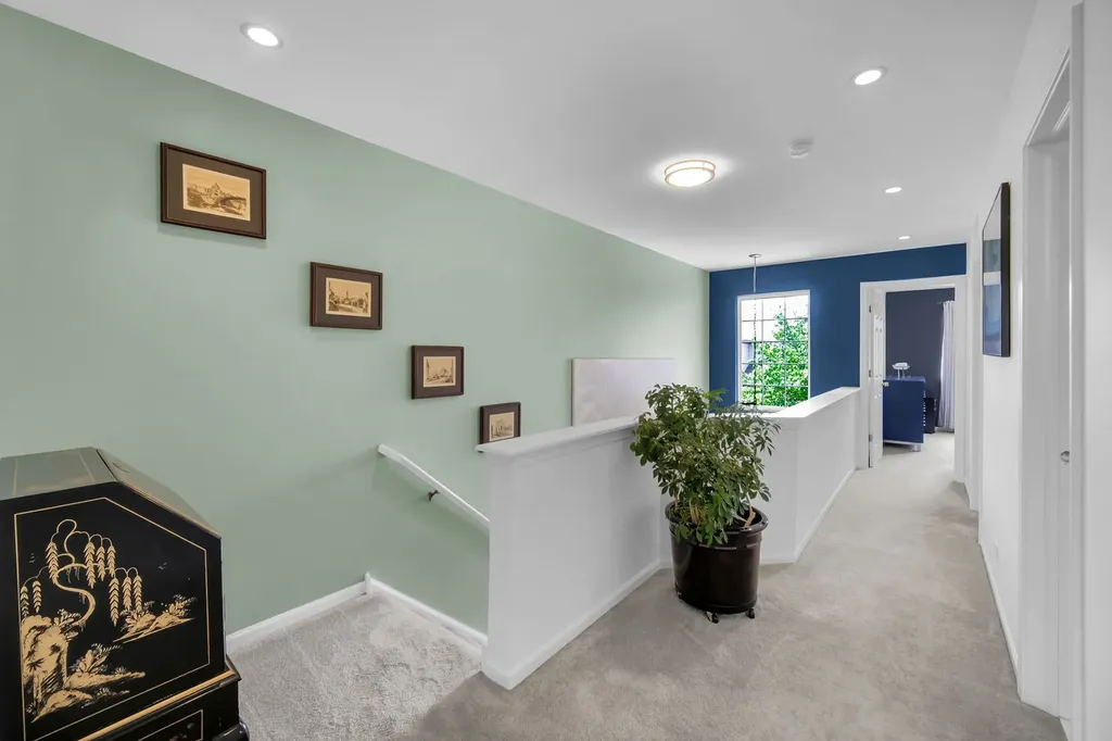 1032 Woodview Court Aurora IL 60502