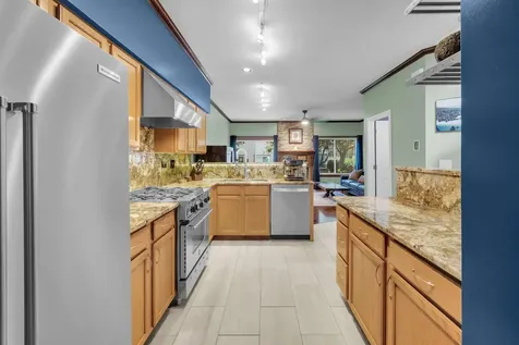 1032 Woodview Court Aurora IL 60502