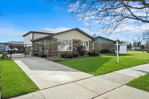 12820 South Blossom Drive Alsip IL 60803