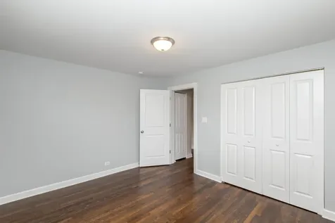 6805 North Ridge Boulevard Chicago IL 60645
