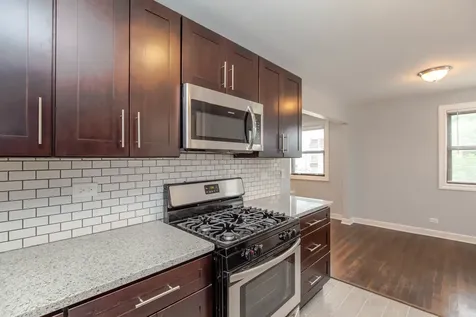 6805 North Ridge Boulevard Chicago IL 60645