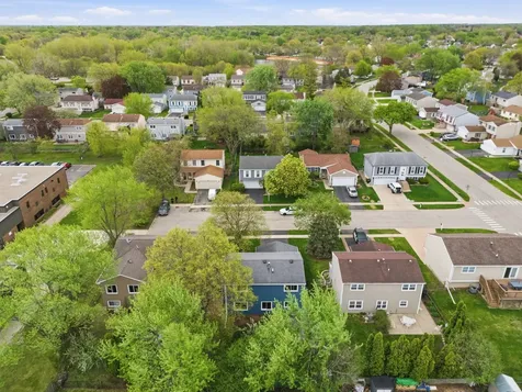 404 Dover Drive Roselle IL 60172