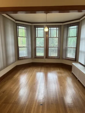 1122 West Columbia Avenue Chicago IL 60626