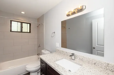 6803 North Ridge Boulevard Chicago IL 60645