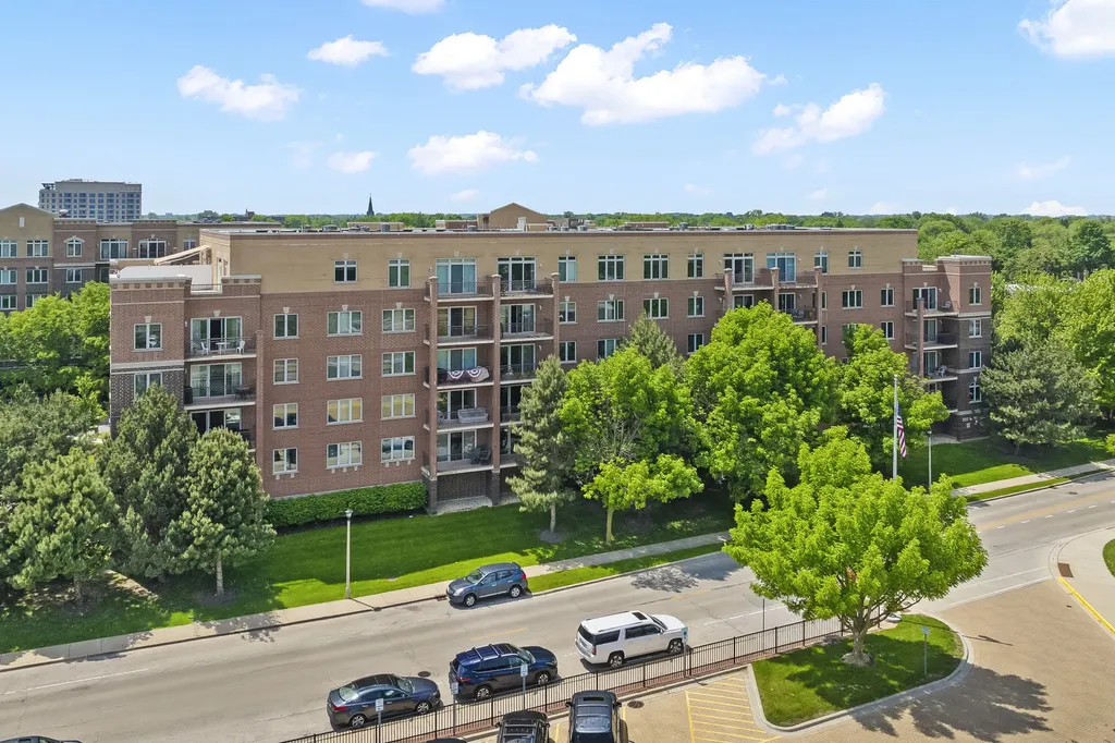 5155 Madison Street Skokie IL 60077