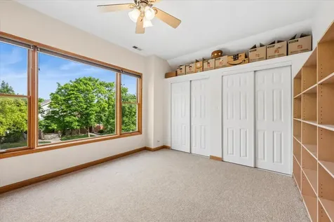 5858 North Luna Avenue Chicago IL 60646