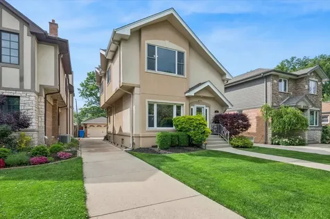 5858 North Luna Avenue Chicago IL 60646