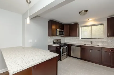 6803 North Ridge Boulevard Chicago IL 60645