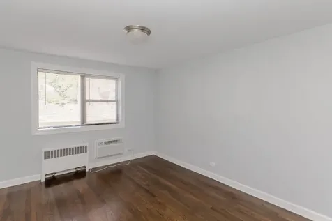 6803 North Ridge Boulevard Chicago IL 60645