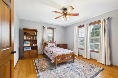 740 Fairway Lane Sycamore IL 60178