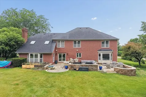 740 Fairway Lane Sycamore IL 60178