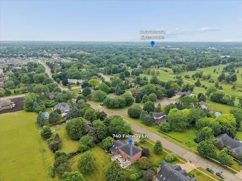 740 Fairway Lane Sycamore IL 60178