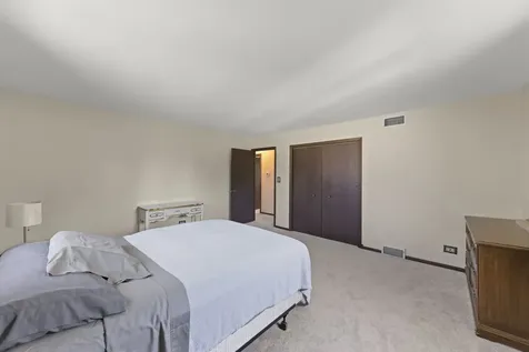 565 4TH Street Lemont IL 60439