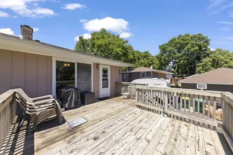 565 4TH Street Lemont IL 60439