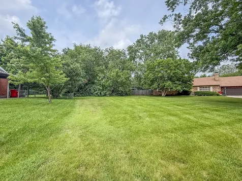 2808 Blair Drive Champaign IL 61821