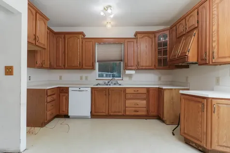 902 South Clayton Street Bloomington IL 61701