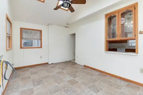 902 South Clayton Street Bloomington IL 61701