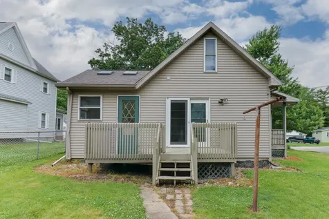 902 South Clayton Street Bloomington IL 61701