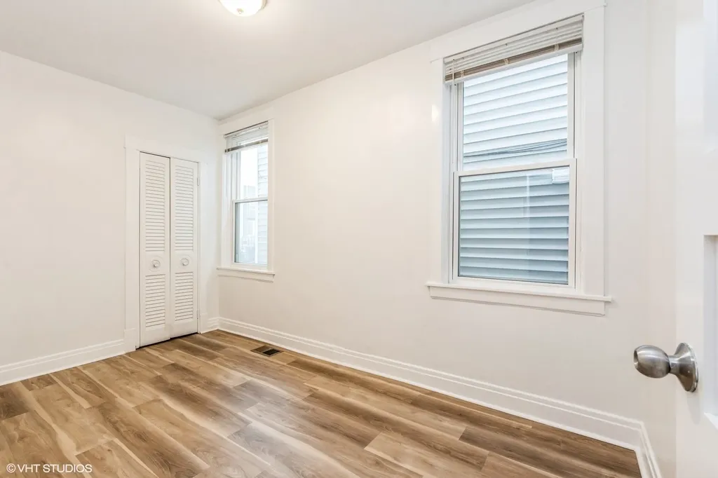 2909 North Ridgeway Avenue Chicago IL 60618
