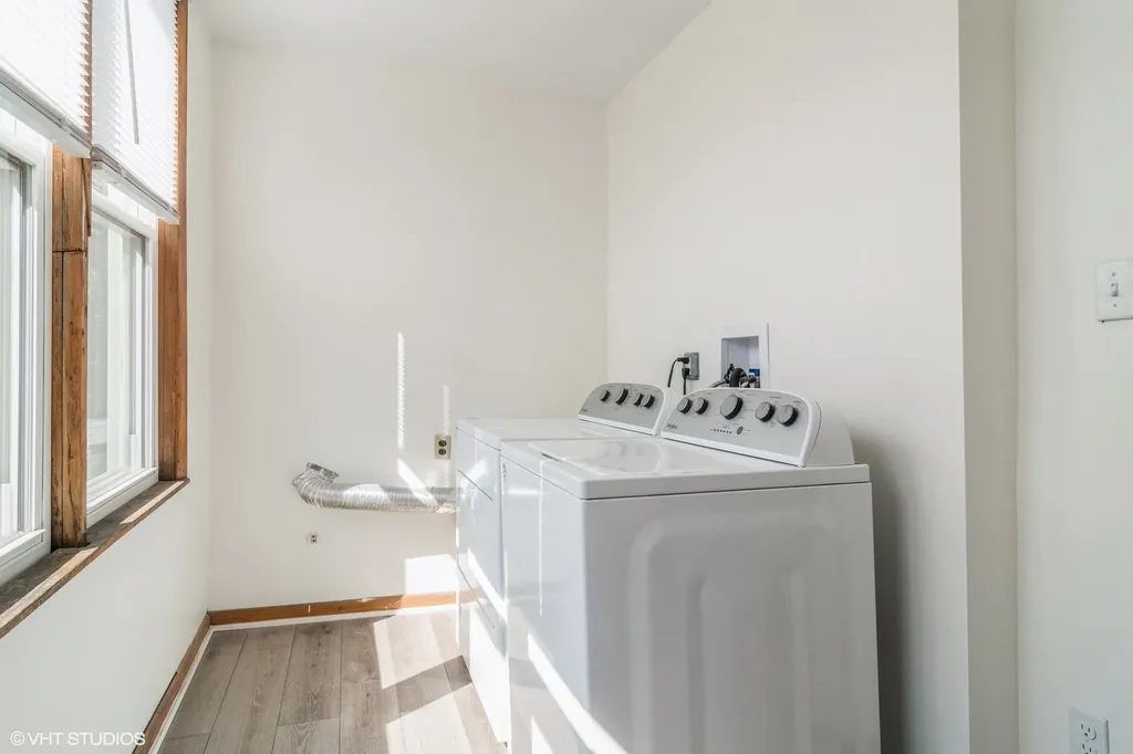 2909 North Ridgeway Avenue Chicago IL 60618