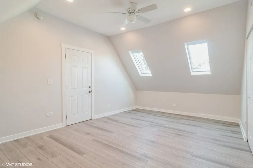 2909 North Ridgeway Avenue Chicago IL 60618