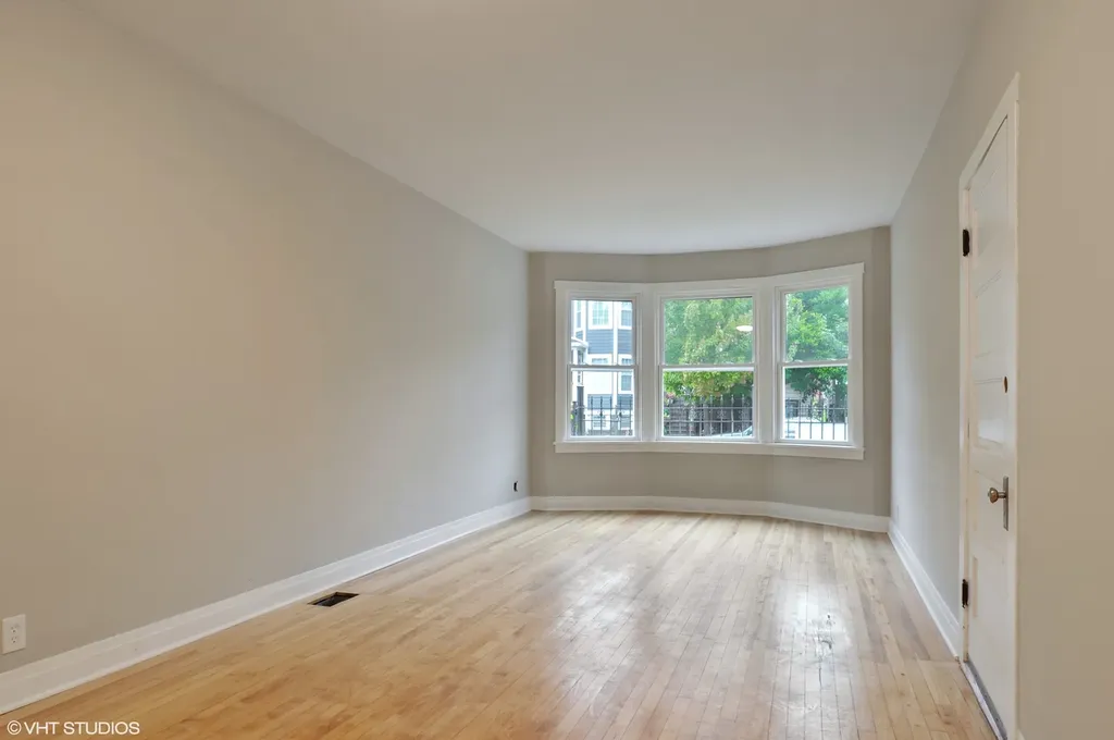 2909 North Ridgeway Avenue Chicago IL 60618