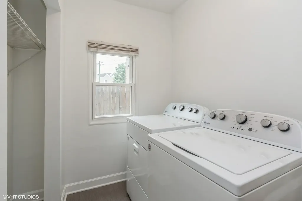 2909 North Ridgeway Avenue Chicago IL 60618