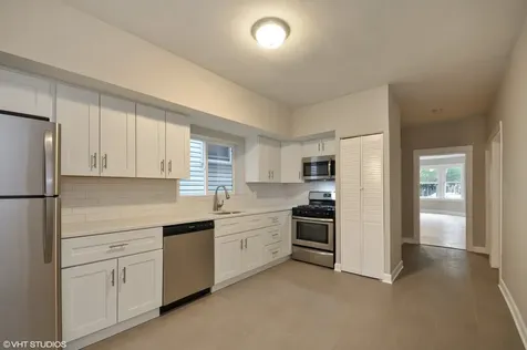 2909 North Ridgeway Avenue Chicago IL 60618