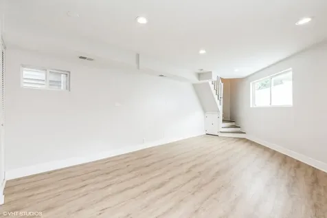 2909 North Ridgeway Avenue Chicago IL 60618