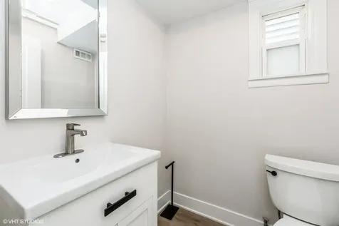 2909 North Ridgeway Avenue Chicago IL 60618