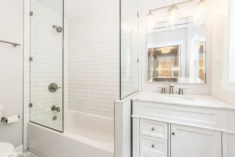 2909 North Ridgeway Avenue Chicago IL 60618