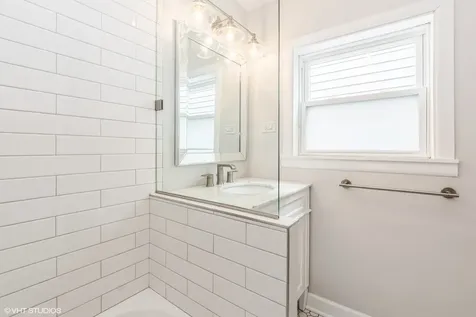 2909 North Ridgeway Avenue Chicago IL 60618