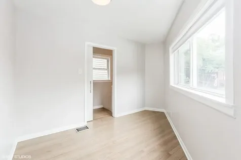 2909 North Ridgeway Avenue Chicago IL 60618
