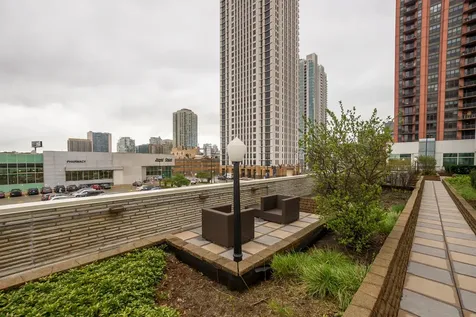 660 West Wayman Street Chicago IL 60661