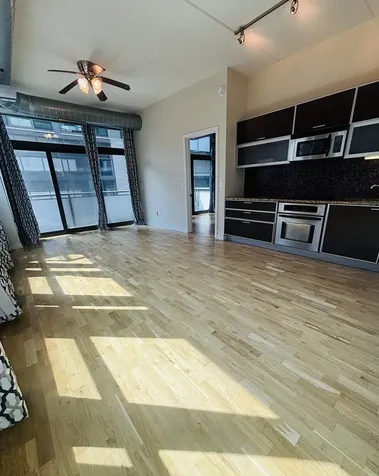 660 West Wayman Street Chicago IL 60661
