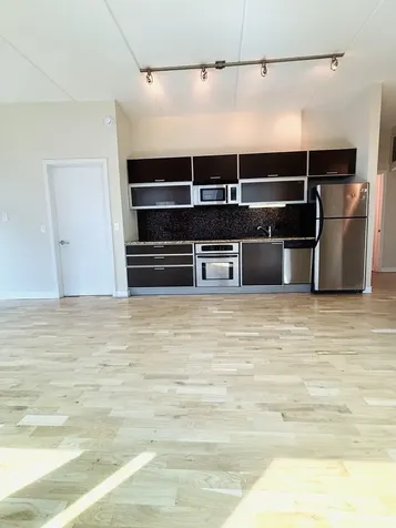 660 West Wayman Street Chicago IL 60661