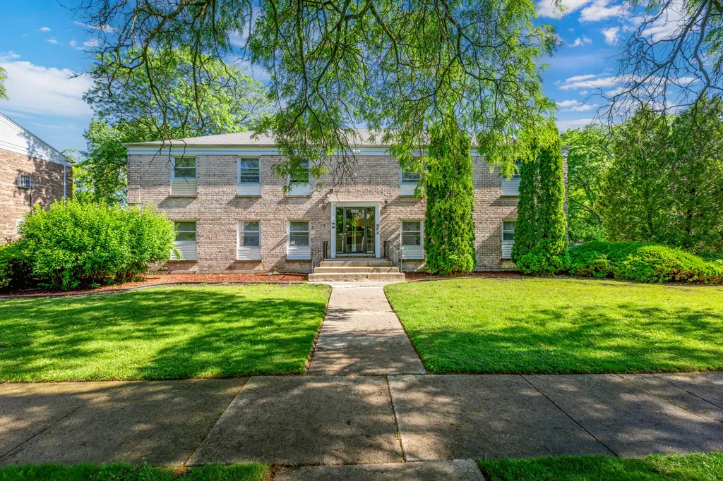 4042 Charleston Road Matteson IL 60443
