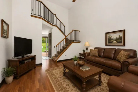 3 Chaucer Lane Streamwood IL 60107