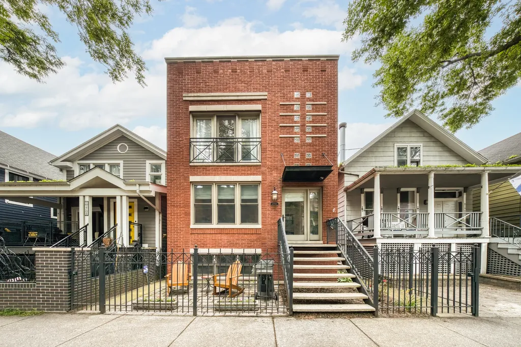 2708 North Wilton Avenue Chicago IL 60614