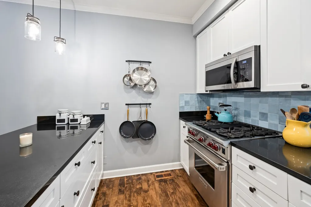 2708 North Wilton Avenue Chicago IL 60614