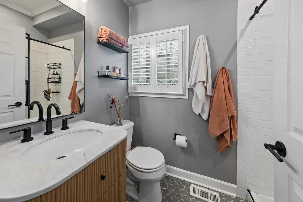 2708 North Wilton Avenue Chicago IL 60614