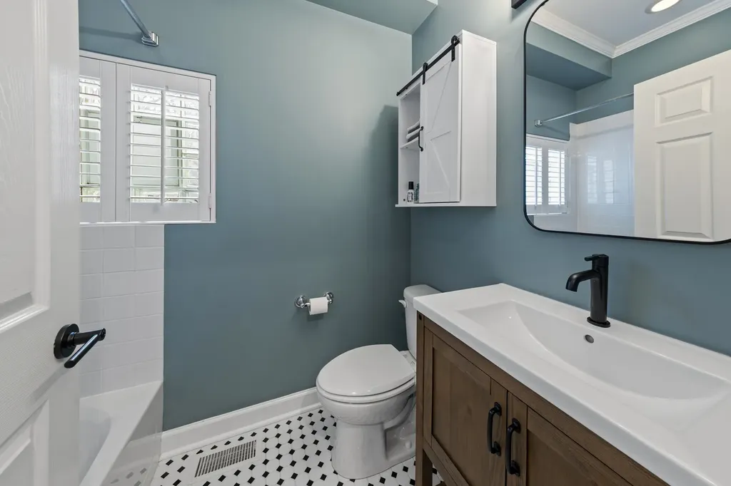 2708 North Wilton Avenue Chicago IL 60614