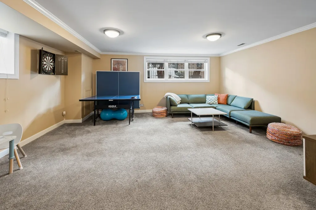 2708 North Wilton Avenue Chicago IL 60614