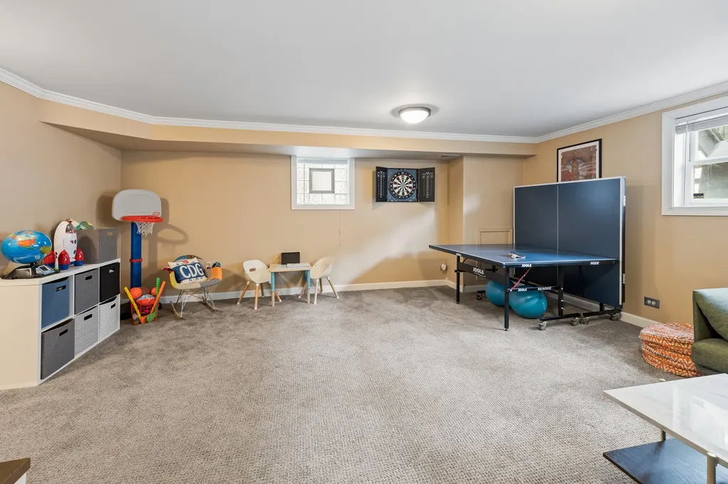 2708 North Wilton Avenue Chicago IL 60614