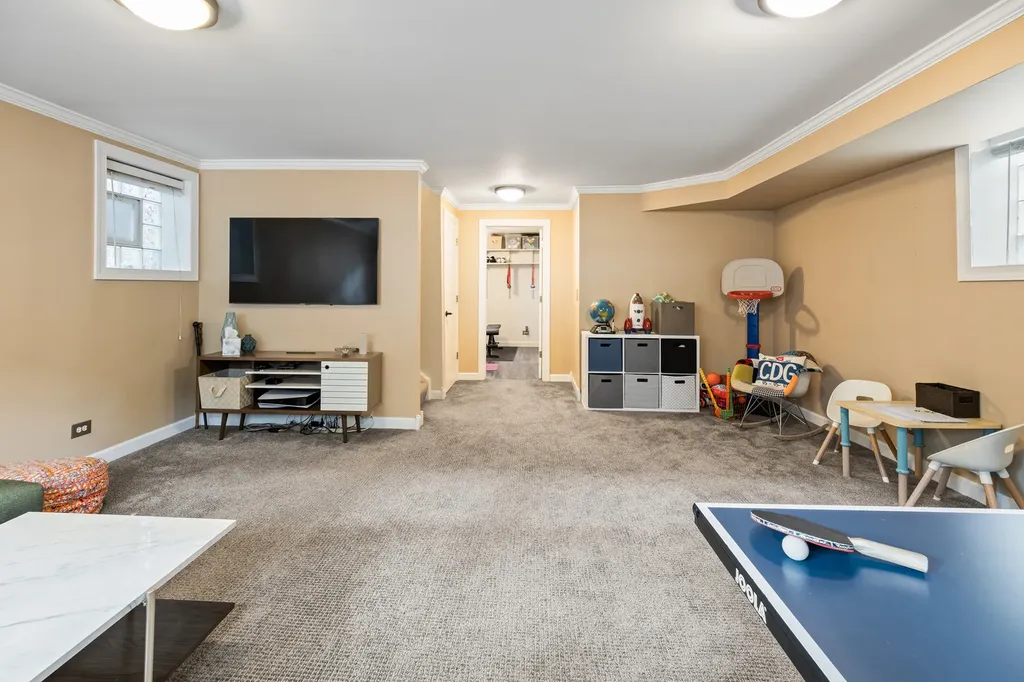 2708 North Wilton Avenue Chicago IL 60614