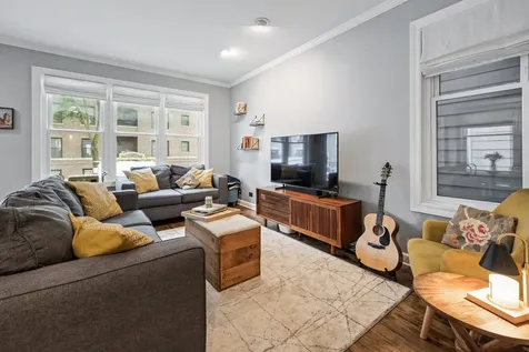 2708 North Wilton Avenue Chicago IL 60614